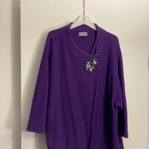 Wool cardigan sweater with clasp